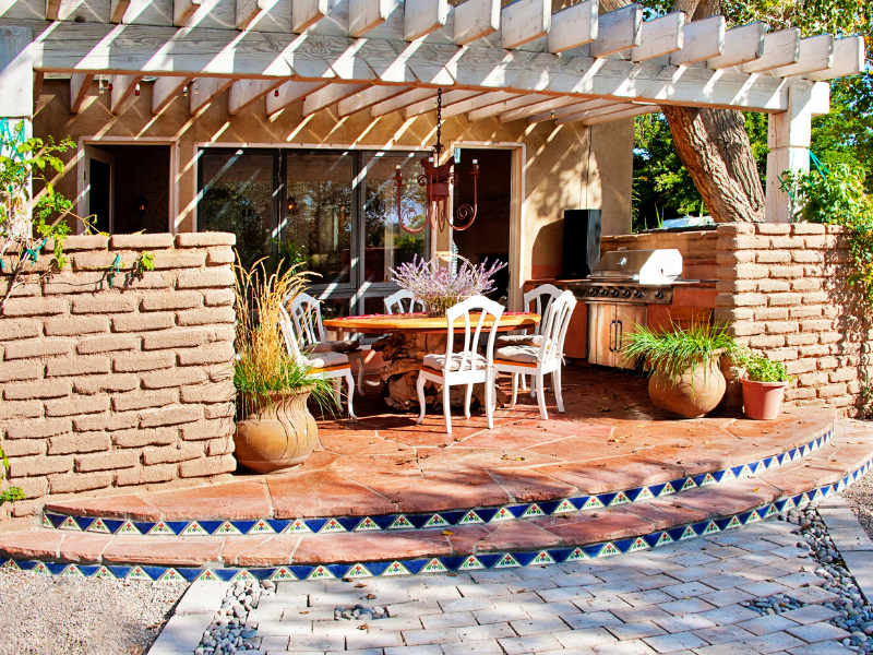 5 Best Landscape Lights for Outdoor Kitchens