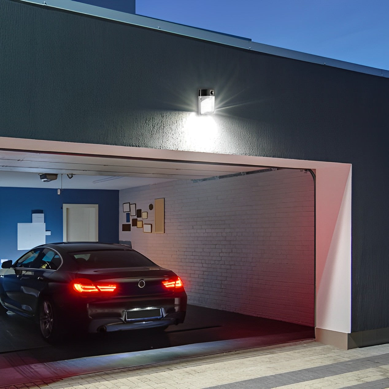 LED Mini Wall Pack, 12W, Dusk to Dawn Photocell, 1600 Lumens