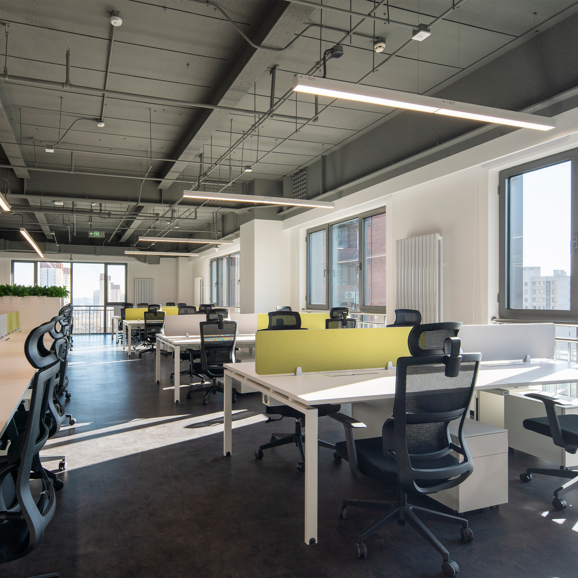 4ft LED Linear Pendant Up/Down Light, 50W/35W/25W/15W, White, Selectable Wattage & CCT, 6500 Lumens