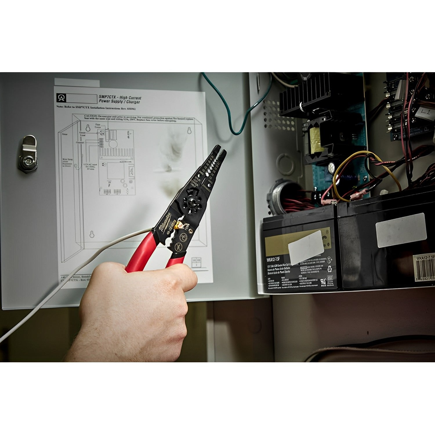 Milwaukee 9 Inch Multi-Purpose Wire Stripper with Crimper