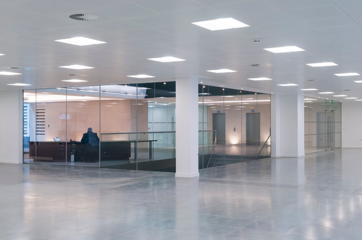 Choosing the Best Ceiling Panels and Troffers for Commercial Spaces