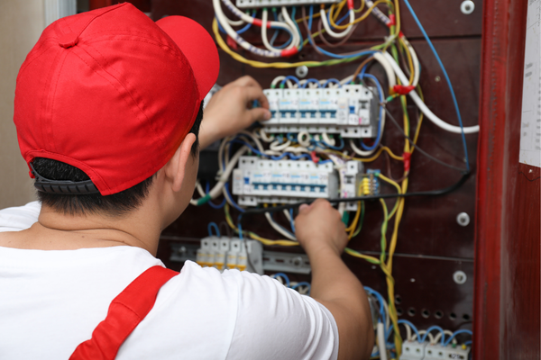An Expert Electrician’s Checklist for Spotting Bad Electrical Work