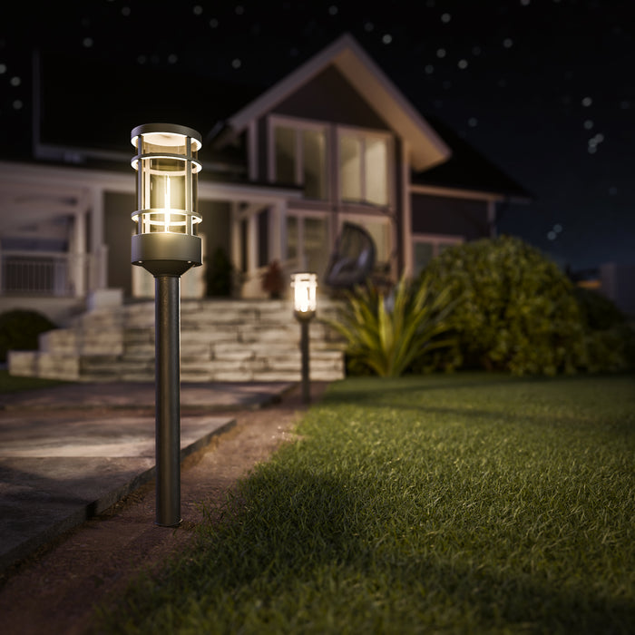 Sunco low voltage pathway light has a matte black durable aluminum finish 