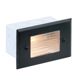 Lensed step light in Black