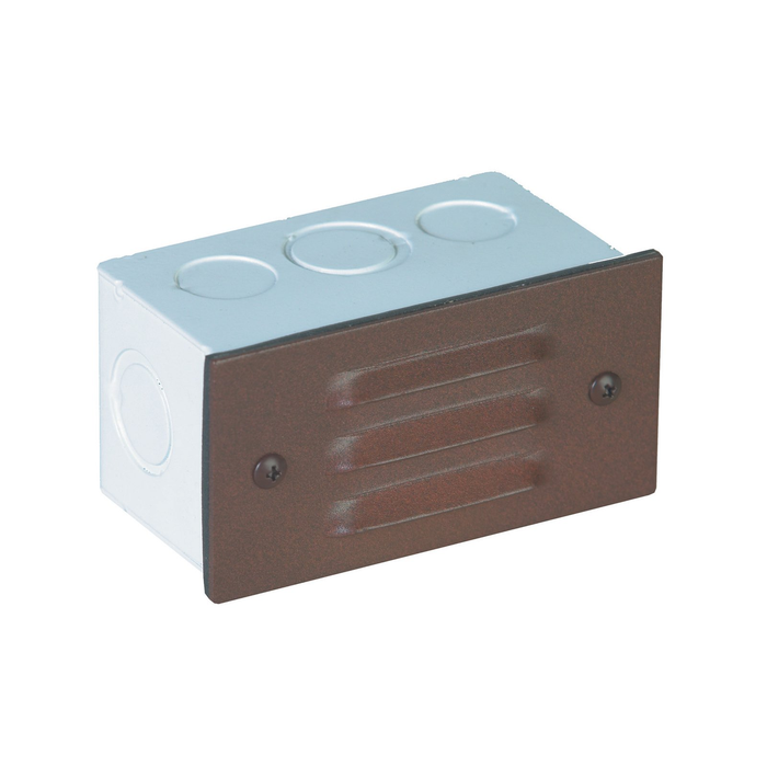 3-Louver step light in Rust, front view
